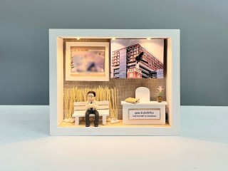 สั่งทำของที่ระลึกให้คุณหมอ ของขวัญขอบคุณหมอ ใส่รูปและข้อความได้ : KHACUST-762